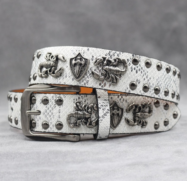 Y2K Gothic Punk Skull Studded Belt – Vintage Western Rhinestone Buckle Leather Belt with Cross & Fleur-de-Lis Metal Accents