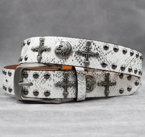 Y2K Gothic Punk Skull Studded Belt – Vintage Western Rhinestone Buckle Leather Belt with Cross & Fleur-de-Lis Metal Accents