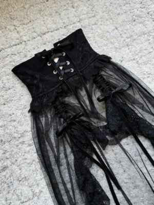 gothic lolita layered mesh corset belt with long train black white lace edge elastic underbust waist cincher subculture harajuku shrug skirt
