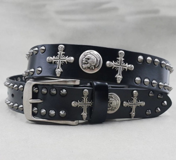 Y2K Gothic Punk Skull Studded Belt – Vintage Western Rhinestone Buckle Leather Belt with Cross & Fleur-de-Lis Metal Accents
