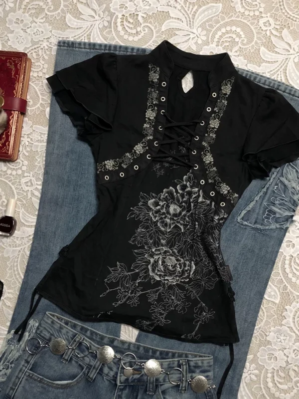 Vintage Floral Printed Grommet Lace-Up Short-Sleeve Top – Chinese Style Keyhole Stand Collar Slim Fit Blouse