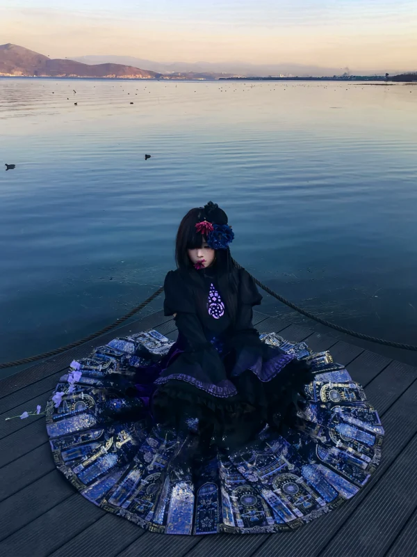 O1CN01UAxH4j1WN0CDnxVQU_2210441602775 Gothic Cathedral Stained Glass Hanfu Fusion Pleated Horse-Face Skirt Set – Vintage Dark Velvet Corset Overskirt Outerwear Ensemble