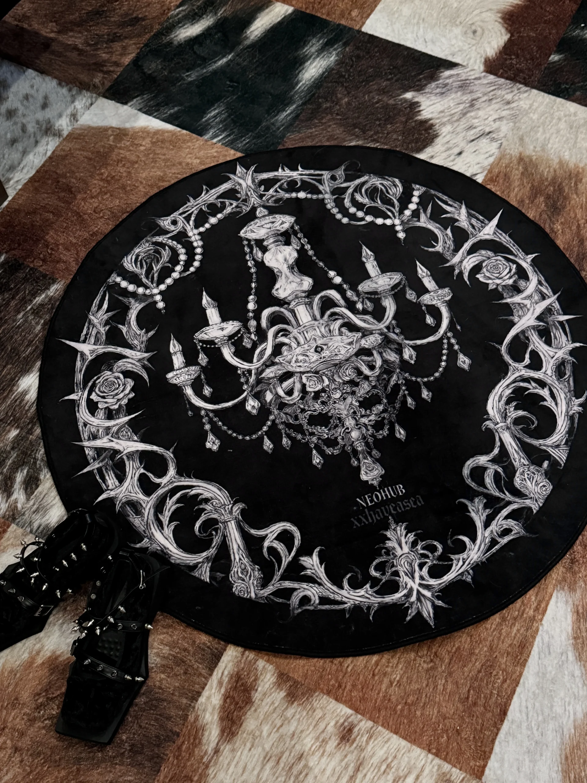 Neohub Gothic Candle Chandelier Area Rug – Dark Academia Faux Cashmere Bedroom Floor Mat Decor