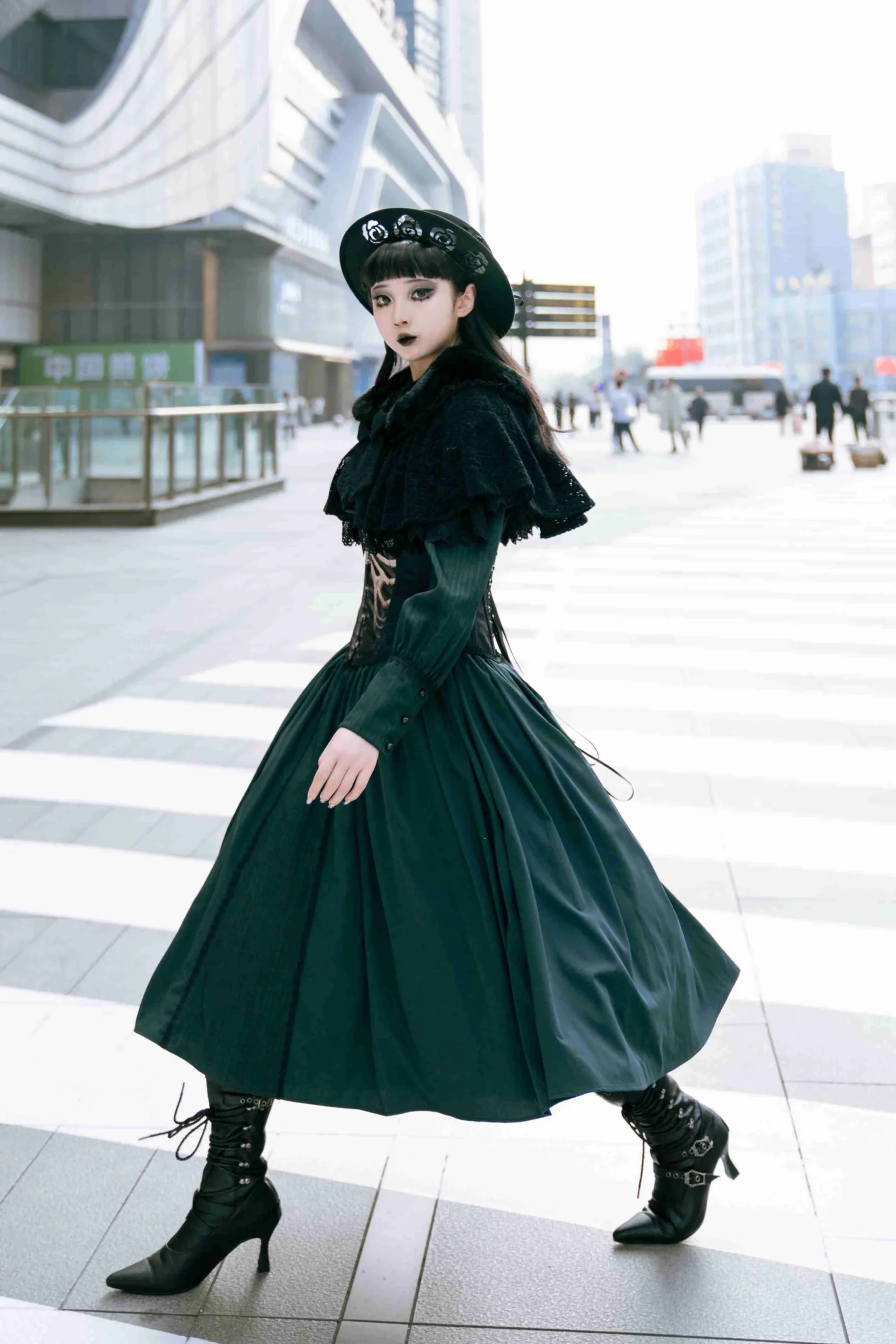 O1CN01Fz0BAO1pwFHGPME1T_!!2213089975424 Dark Night Duchess Gothic Medieval Pointed Toe Stiletto Calf Boots – Lace-Up Buckling Mid-Calf Boots for Women in Black & White