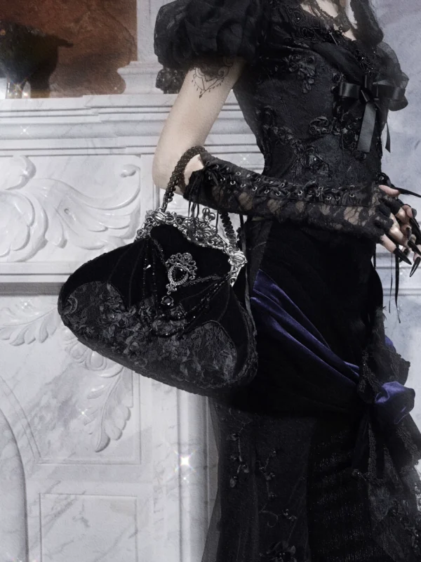 O1CN01yRSgDk1aO9d6dPte8_!!1798613319 Blood Supply Day of Mourning Gothic Velvet Handbag – Vintage Victorian Kiss-Lock Purse with Rhinestones & Beaded Chain for Halloween